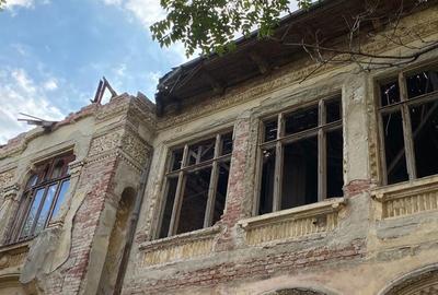 Casă individuală cu 12 camere cu Canalizare în P-ța Unirii - 5