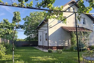 Casă cu Teren 740 Mp în Central