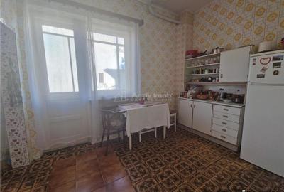 Casa D+P+E, pretabila - locuinta, clinica,birouri - ultracentral - 4