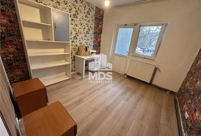 Apartament cu 3 camere decomandat în Lipovei