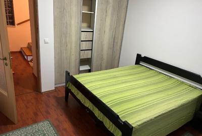 Apartament 110 mp,3 camere plus mansardă, 2 băi, curte în coproprietate, parcare - 6