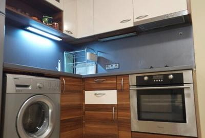 Oferim spre vanzare garsoniera in zona Florilor - 1