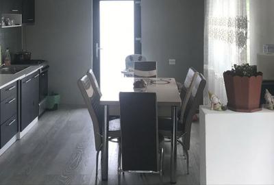 Casă cu 4 camere în Poiana - 4