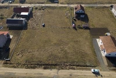 Loc de casa 500 mp în Curtici - 2