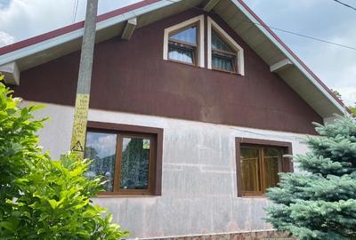 Casă spațioasă cu garaj și foișor Casă spațioasă cu garaj și foișor - 3