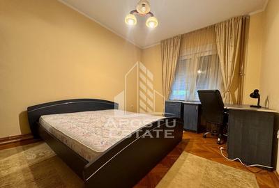 Apartament 3 camere, decomandat, centrala proprie, Semice... - 1
