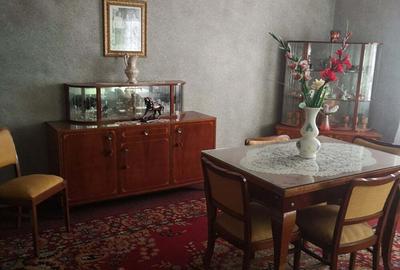 Casă cu 4 camere în Scutelnici