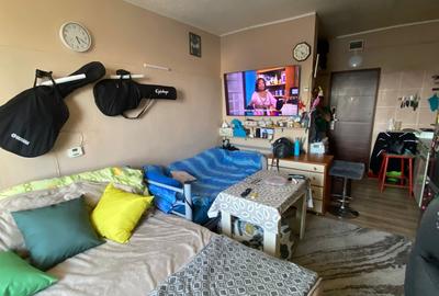 Garsoniera 22 mp , et 3 din 3 , Someseni , aproape de Mina Cluj