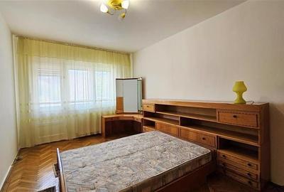 DE INCHIRIAT APARTAMENT 3 CAMERE ET 1, STR N.TITULESCU malul Begai - 12