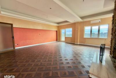 Apartament cu 4 camere în Central - 12