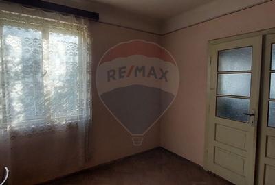 Casă cu 4 camere cu Teren 720 Mp în Central - 6