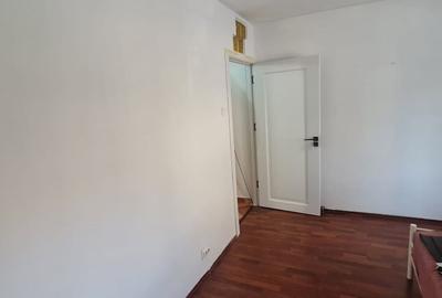 Apartament cu 3 camere decomandat în Vitan - 4