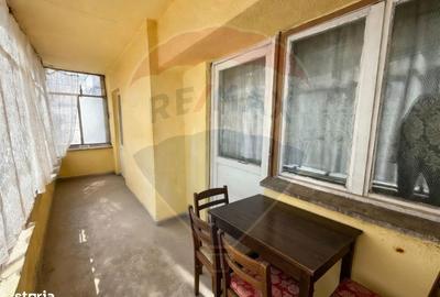 Apartament cu 4 camere decomandat în Central - 8