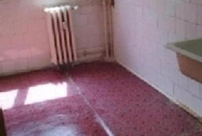 Apartament cu 3 camere semidecomandat în Berceni - 14