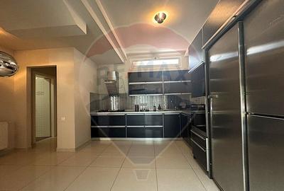 Casa / Vila spa?ioasa de inchiriat Militari, zon... - 1