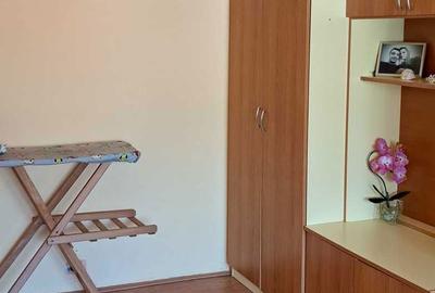 Apartament cu 3 camere decomandat în Central - 1