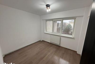 Apartament cu 3 camere decomandat în Obor - 5