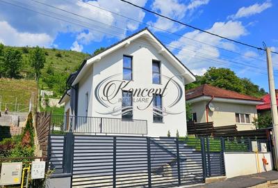 Casă individuală cu 5 camere în Tăuți