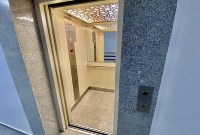 Apartament cu 3 camere decomandat, mobilat în Tractorul - 28