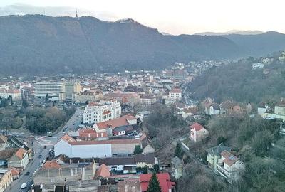 Teren intravilan, ultracentral. - 39