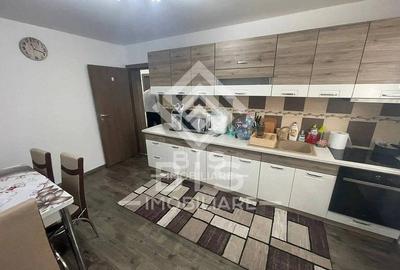 Apartament cu 4 camere decomandat în Calea Moldovei - 1