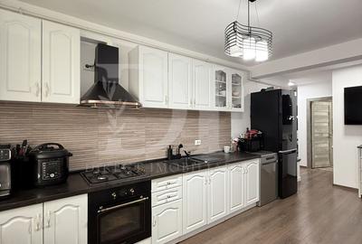 Apartament cu 3 camere semidecomandat, mobilat în Florești - 5