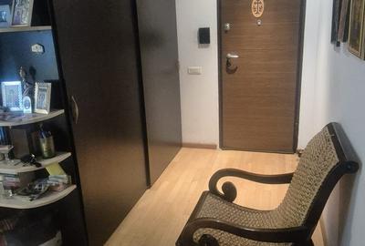 Apartament cu 3 camere decomandat, mobilat în 1 Mai - 14