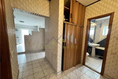 Apartament 3 camere, 2 bai , intrare Racadau - 12