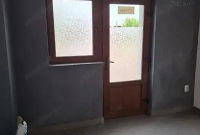 Casă cu 4 camere cu Teren 533 Mp în Nădlac - 2
