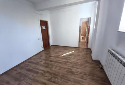 Spațiu comercial, de 261 mp, în Km 4-5 - 10