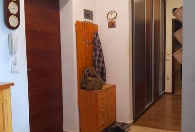 Apartament cu 3 camere decomandat în Lazaret - 1