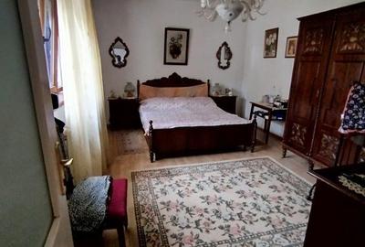 Casă cu 5 camere cu Teren 325 Mp în Tomis I - 3