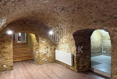 Spatiu Comercial - Zona Ultracentrala - Alimentatie publica!!! - 5