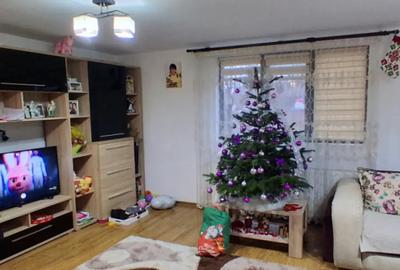 Casă cu 4 camere cu Teren 1200 Mp în Central