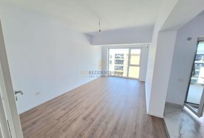 Apartament cu 3 camere semidecomandat în Metalurgiei