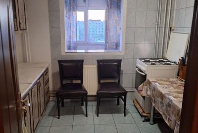 Apartament cu 3 camere decomandat în Rahova - 8