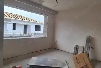 Casă cu 5 camere cu Teren 350 Mp în Central
