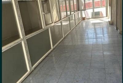 Sebastian,spatiu comercial ,4 camere ,cu 1 grup sanitar,terasa,loc parcare - 3