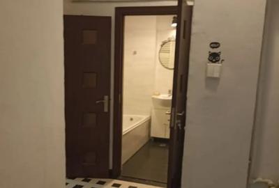 Apartament cu 4 camere semidecomandat, mobilat în Cișmigiu