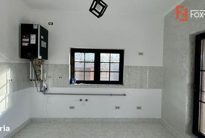 Casă cu 4 camere cu Canalizare în Giroc