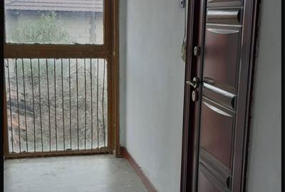 Garsonieră decomandată în Central - 2