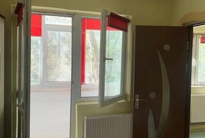 Apartament cu 3 camere semidecomandat în Central - 4