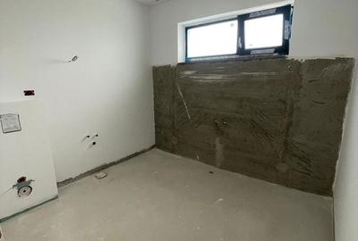 Casă cu 4 camere decomandat cu Teren 440 Mp în Central - 15