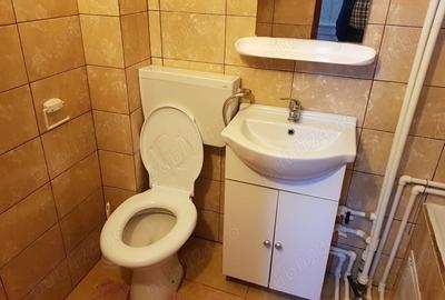 Garsonieră decomandată în CET - 6