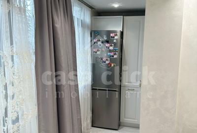Apartament cu 3 camere semidecomandat, mobilat în Țiglina 2 - 5