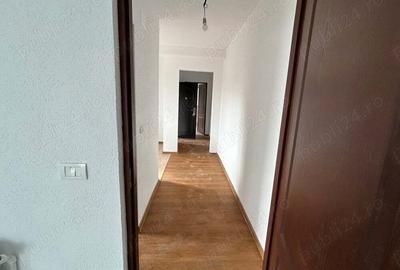 Casă cu 4 camere în Tei - 2