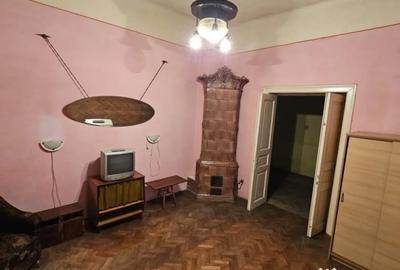 Casă cu 2 camere cu Teren 100 Mp în Ultracentral