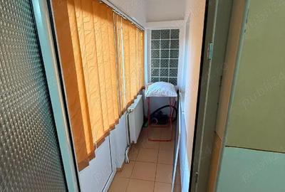 Garsonieră decomandată în Horia - 12