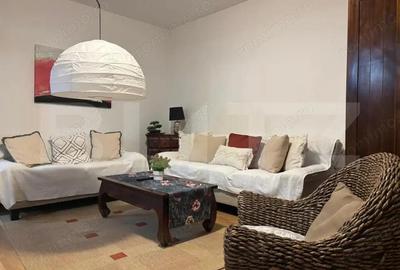 Apartament cu 2 Camere, Etaj 2 cu Lift Mobilat, Utilat, Gata de Mutat! - 1