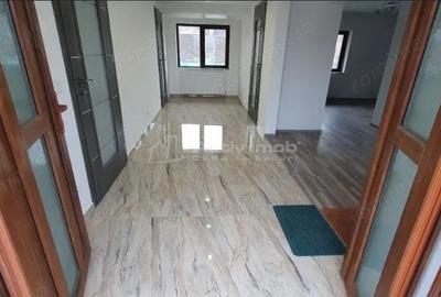 Casa - 2 apartamente - Rasnov - 5